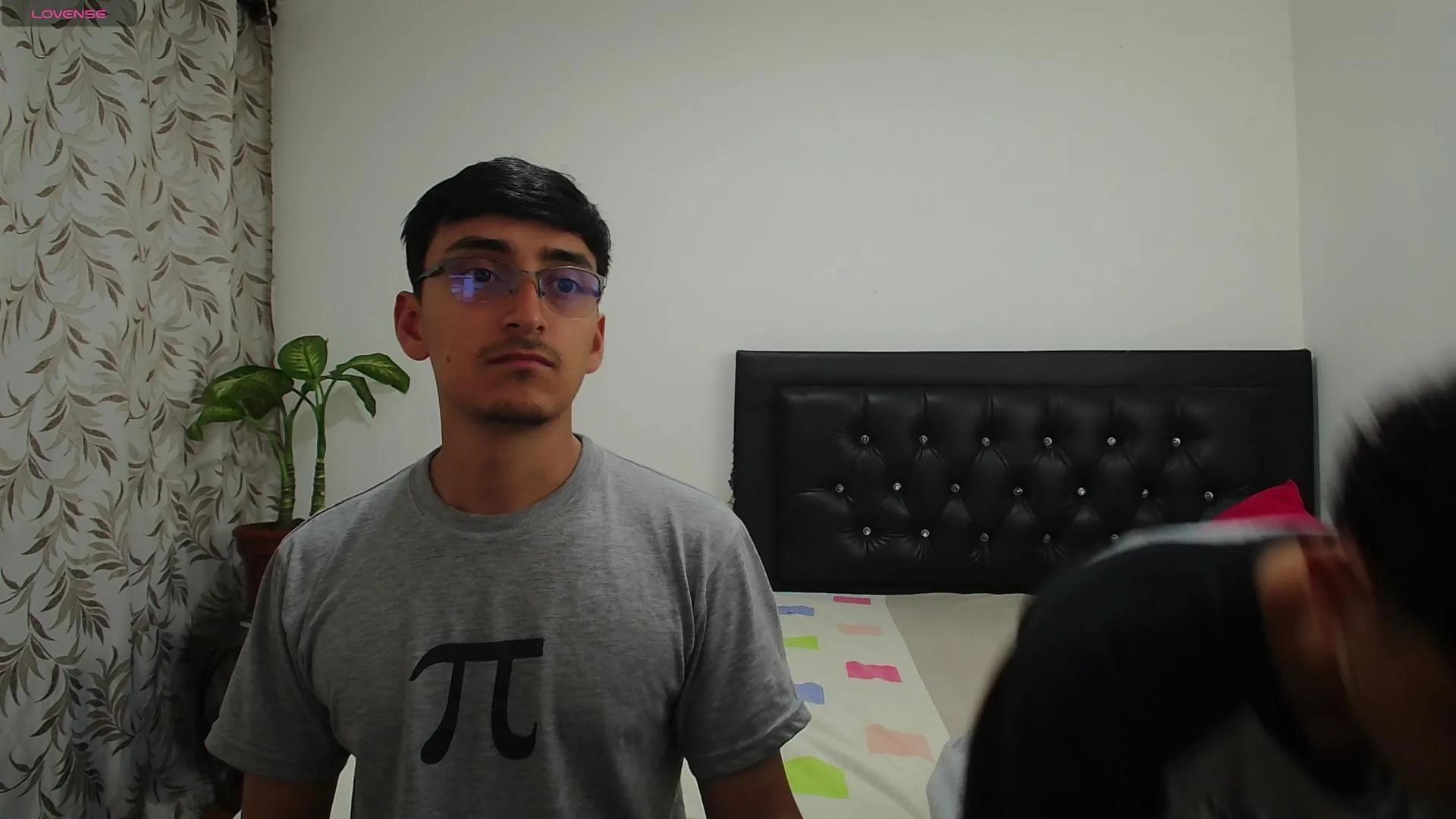 fallgays on Cam4 
