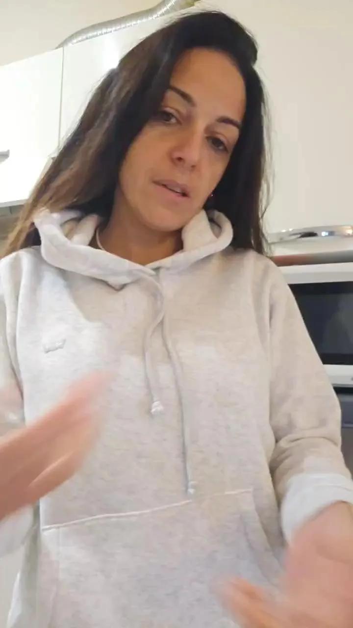 Cam4 Farfallina84 is Freechat Farfallina84 — Freechat on Cam4