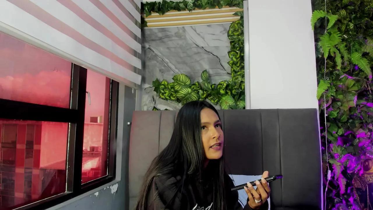 fernanda_liie_ —  #squirt #C2C #pornstar #cosplay #amateur