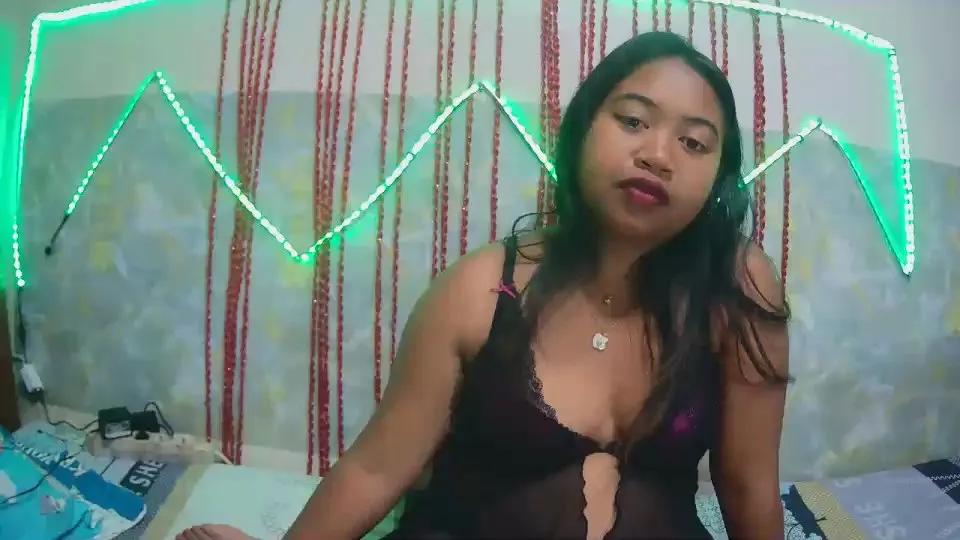 Finoana_nasty — Freechat on Cam4