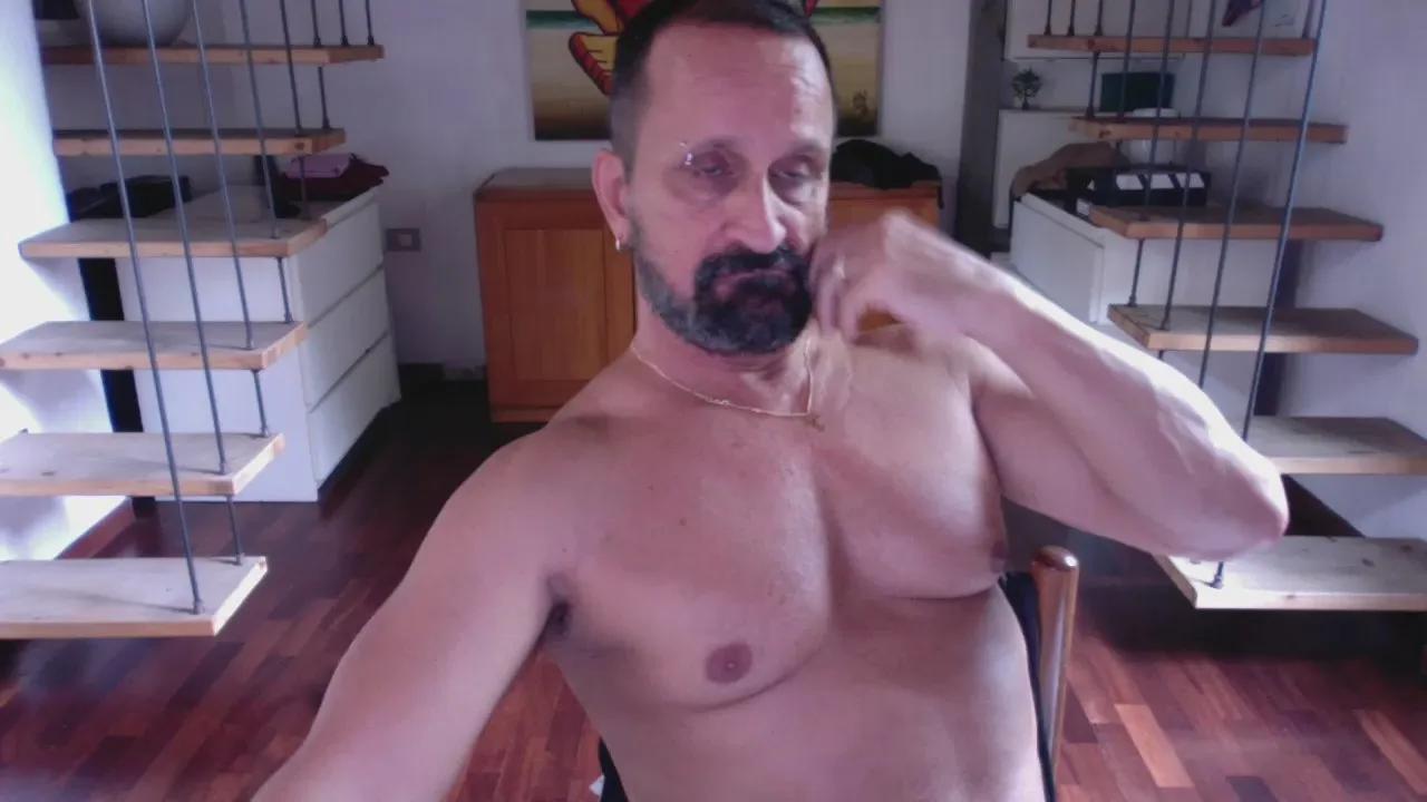 foxfirenze on Cam4 