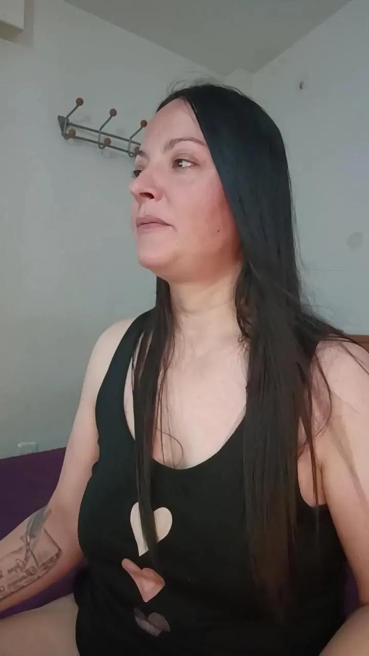 Offline FoxySpanks on Cam4