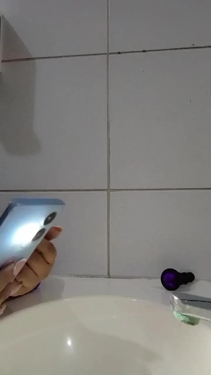 Offline franch_xxx on Cam4