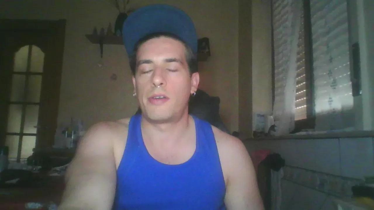 FrankieBully on Cam4 