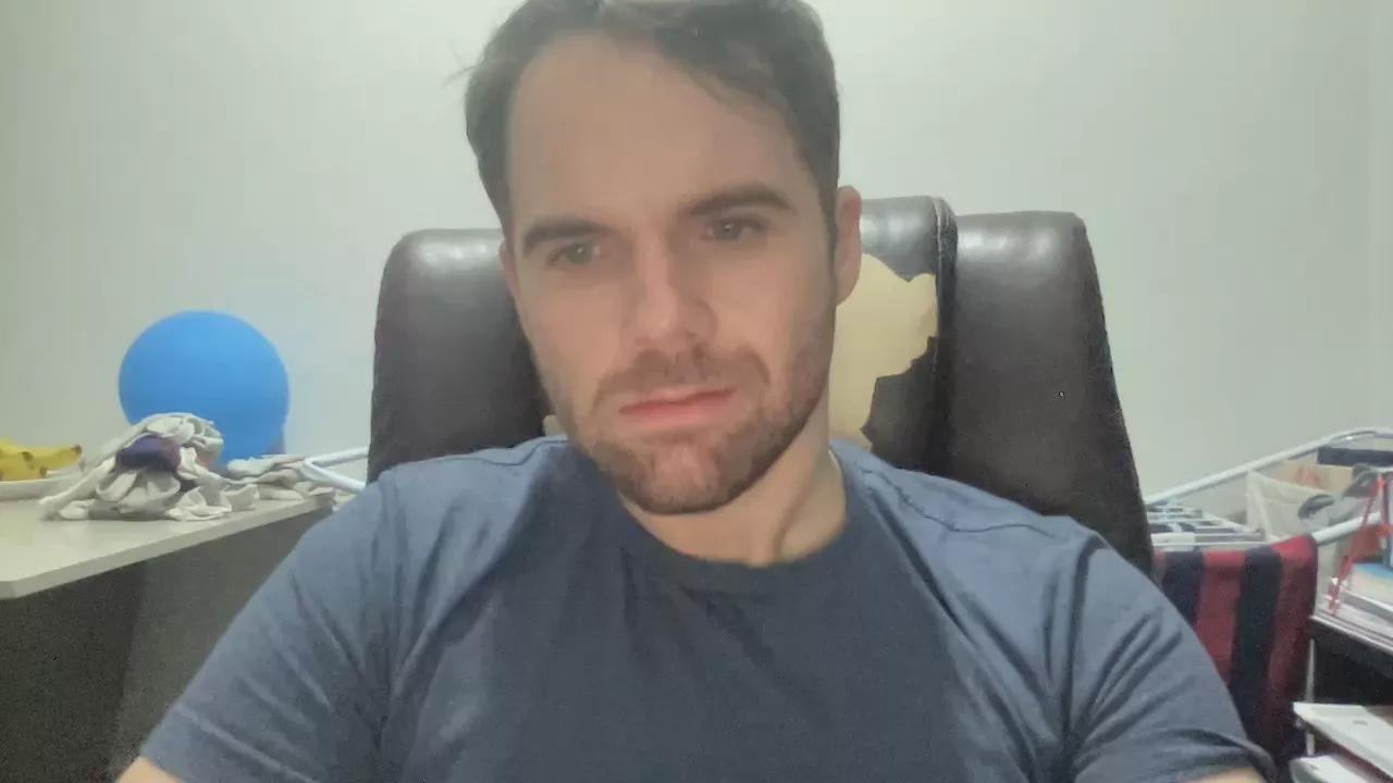 frfav on Cam4 
