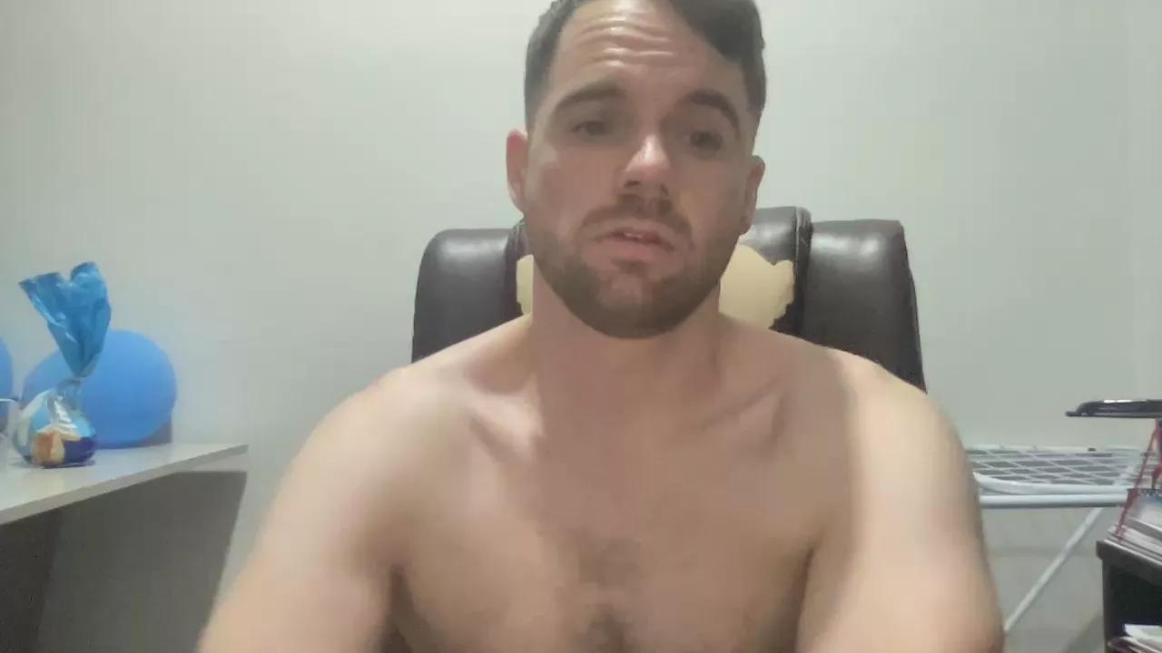 frfav on Cam4 