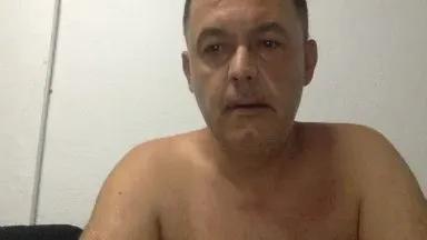 Offline futbolin84 on Cam4