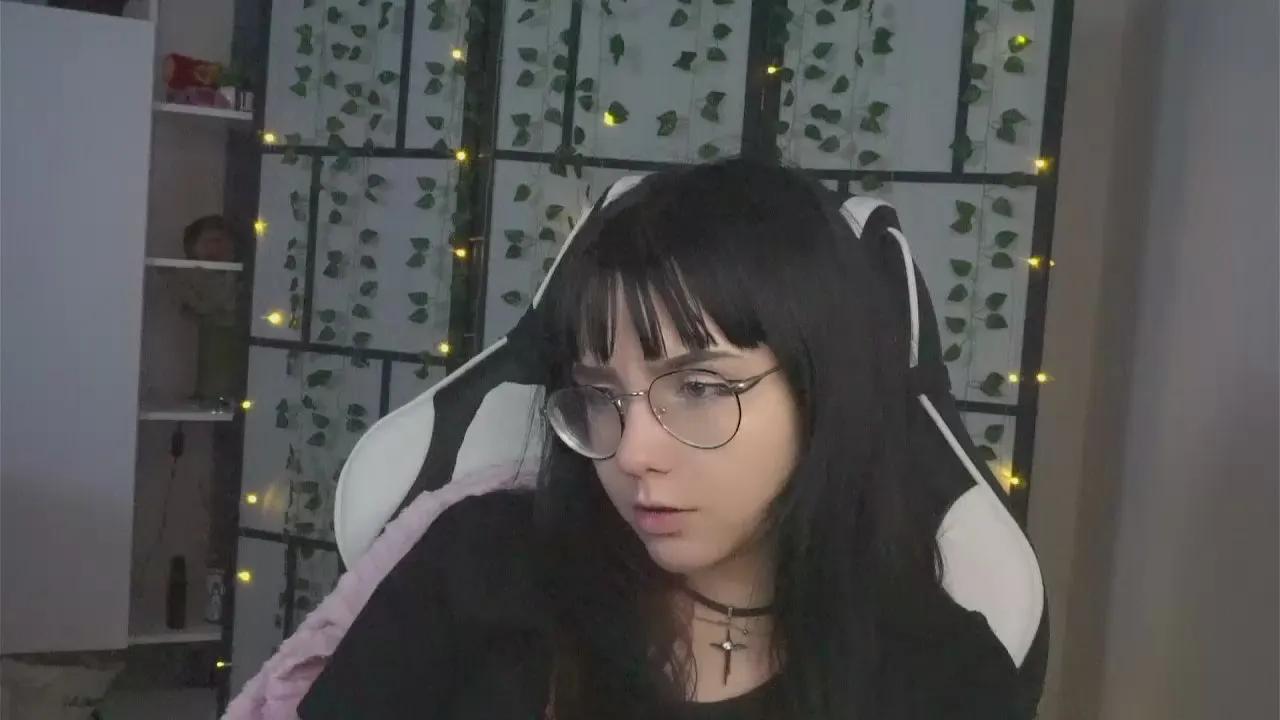 Offline GaynaAmber on Cam4