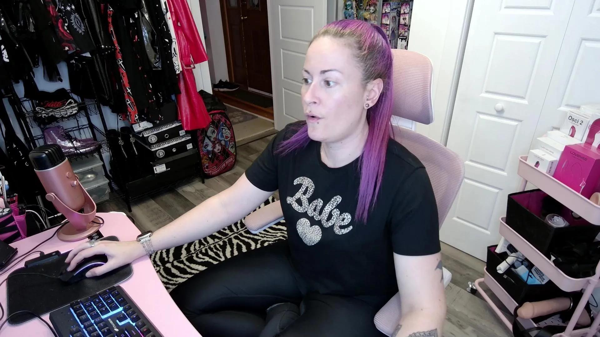 gennyrock on Cam4 