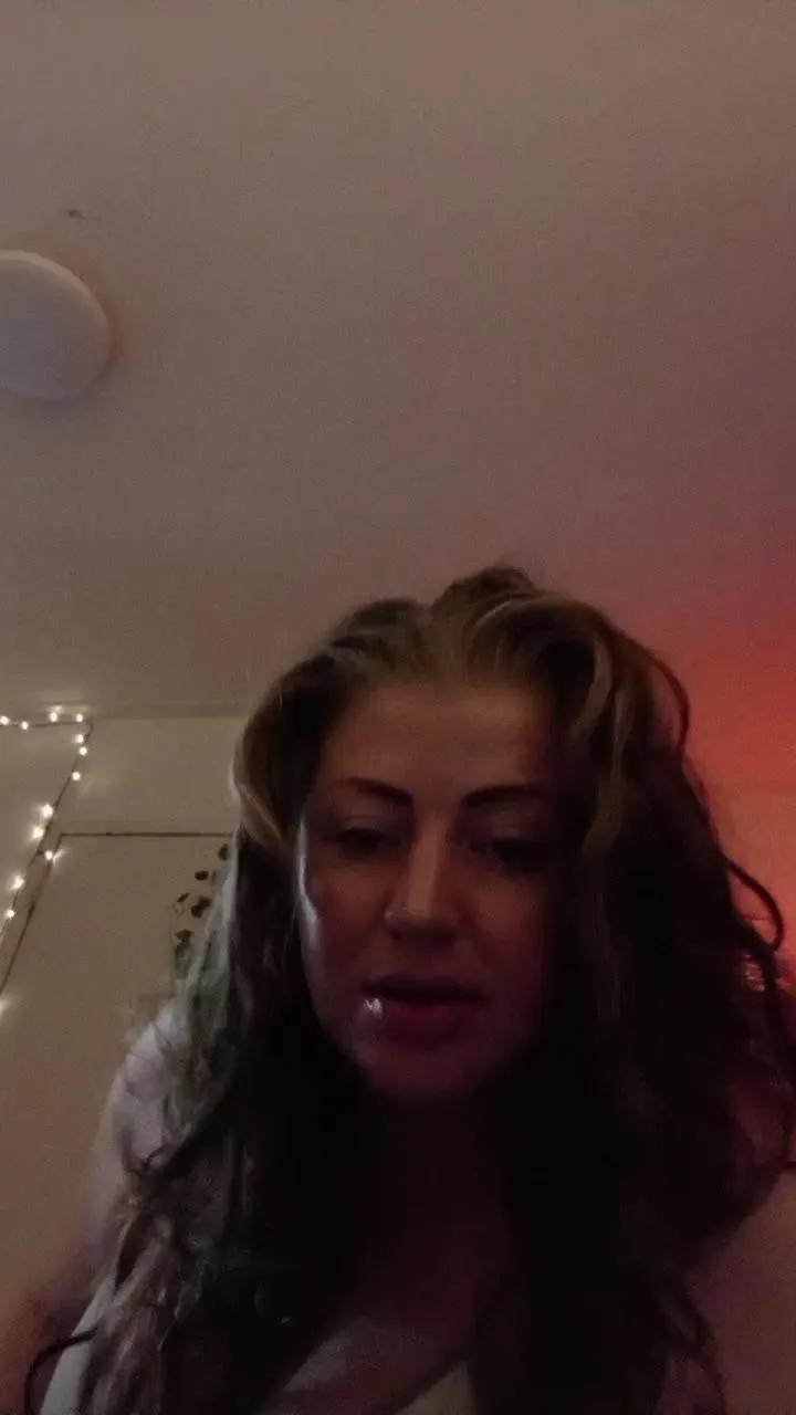 Gina_Yasmina