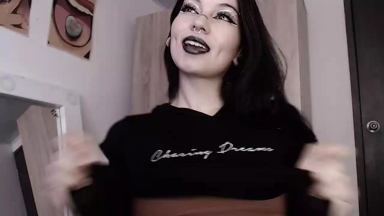 Offline Givemeorgams on Cam4