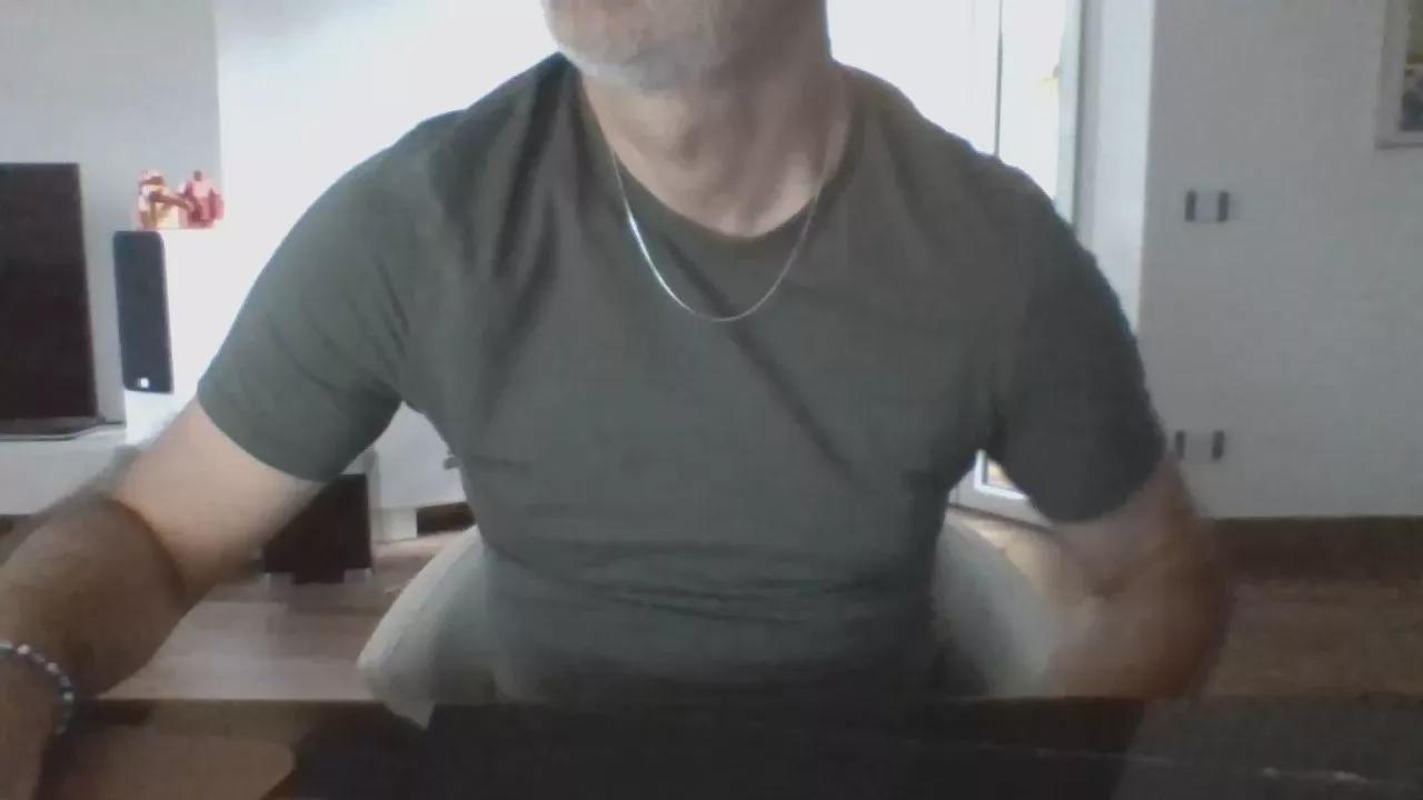 gmn70 on Cam4 