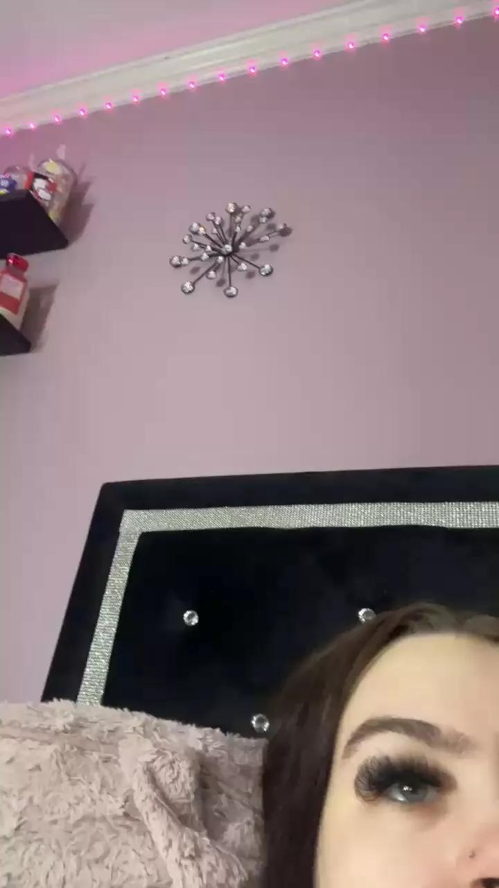 goddessssnicole on Cam4 