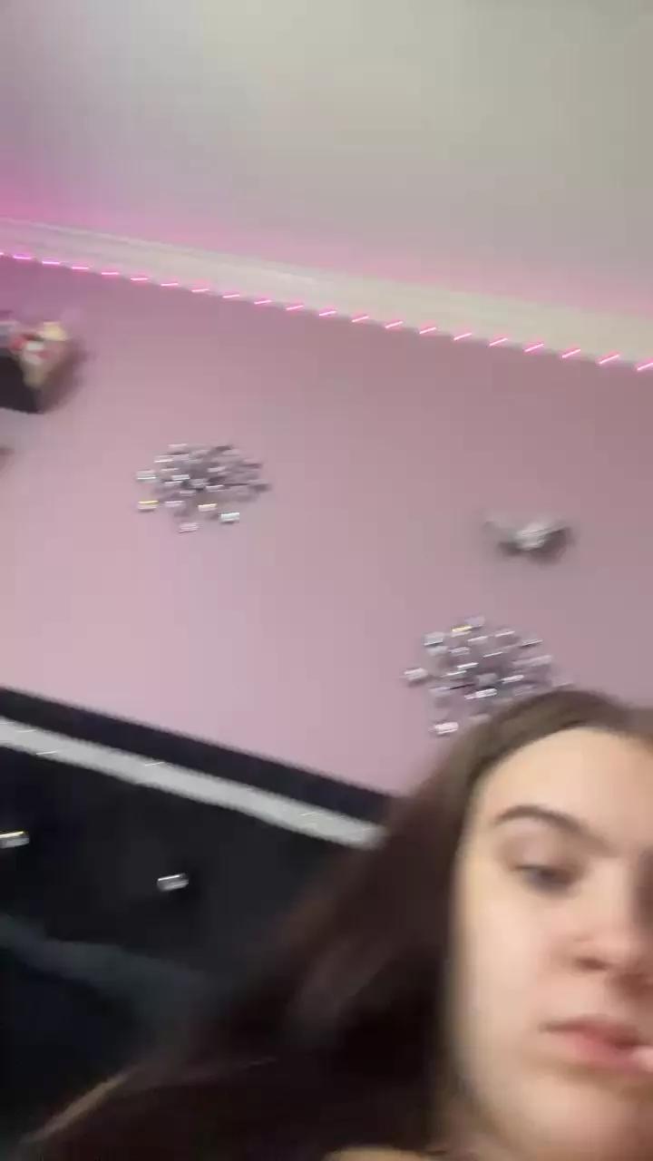 goddessssnicole on Cam4 