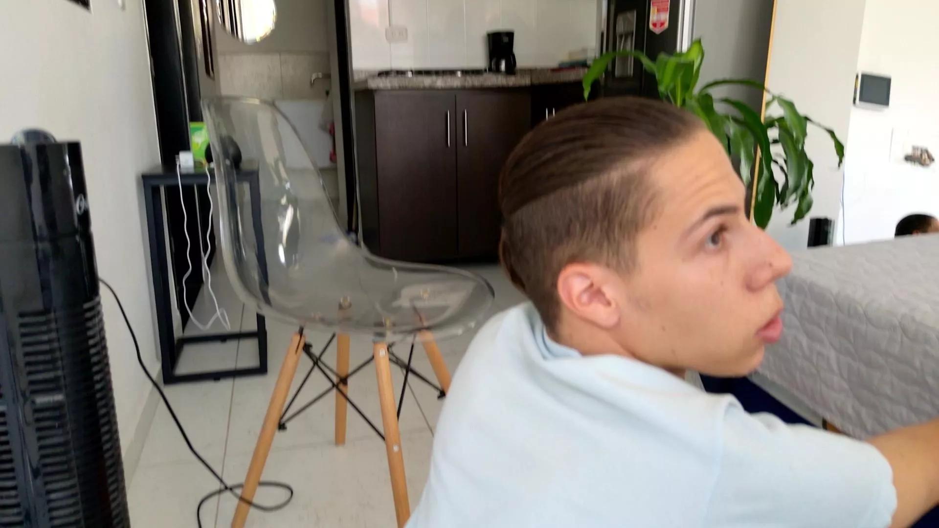 Grey___27 on Cam4 