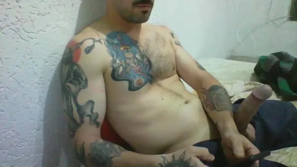 Offline gustavyuri on Cam4