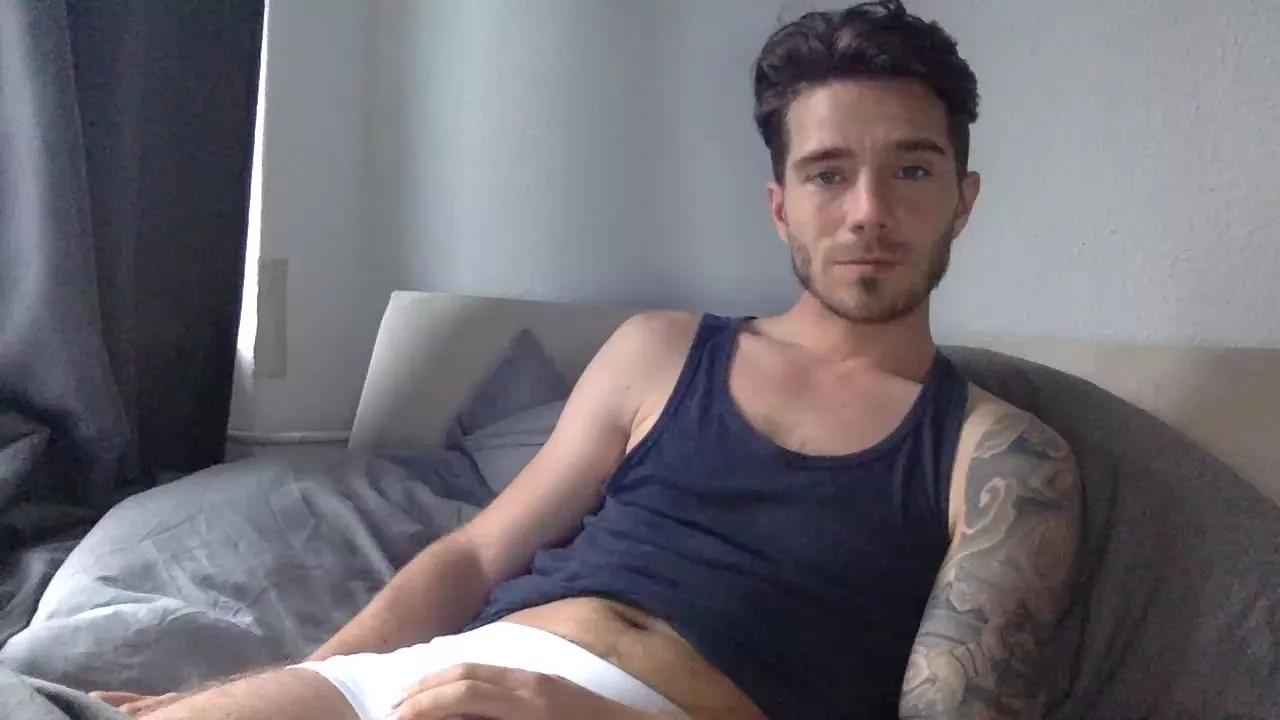 GuyFromNextDoor on Cam4 
