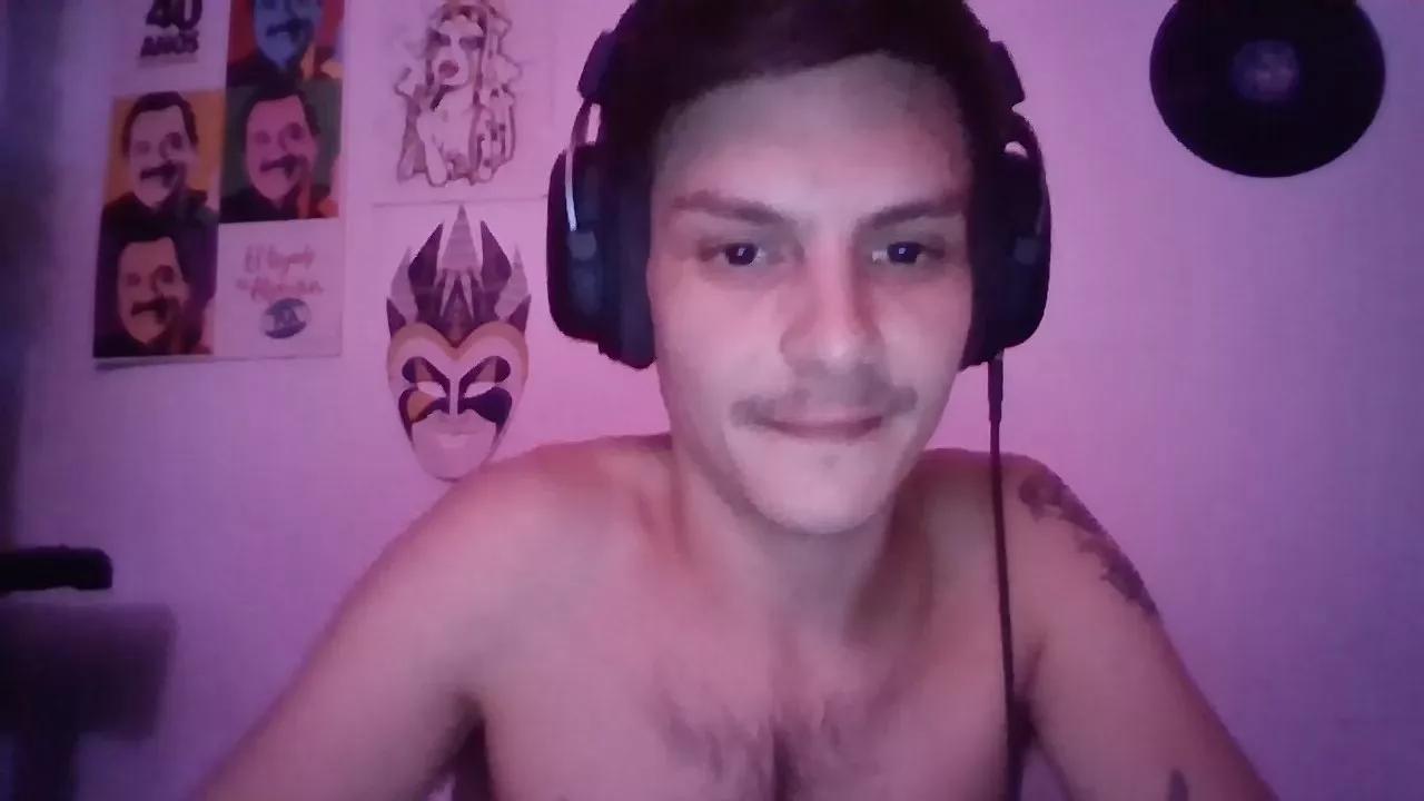 Offline gzandresce33 on Cam4