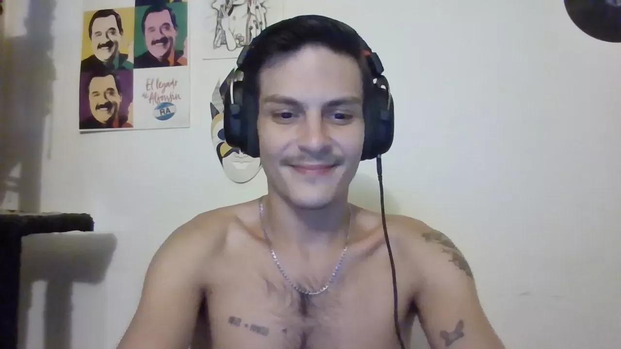 Offline gzandresce33 on Cam4