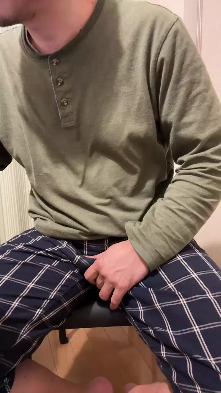 hachitaro on Cam4 