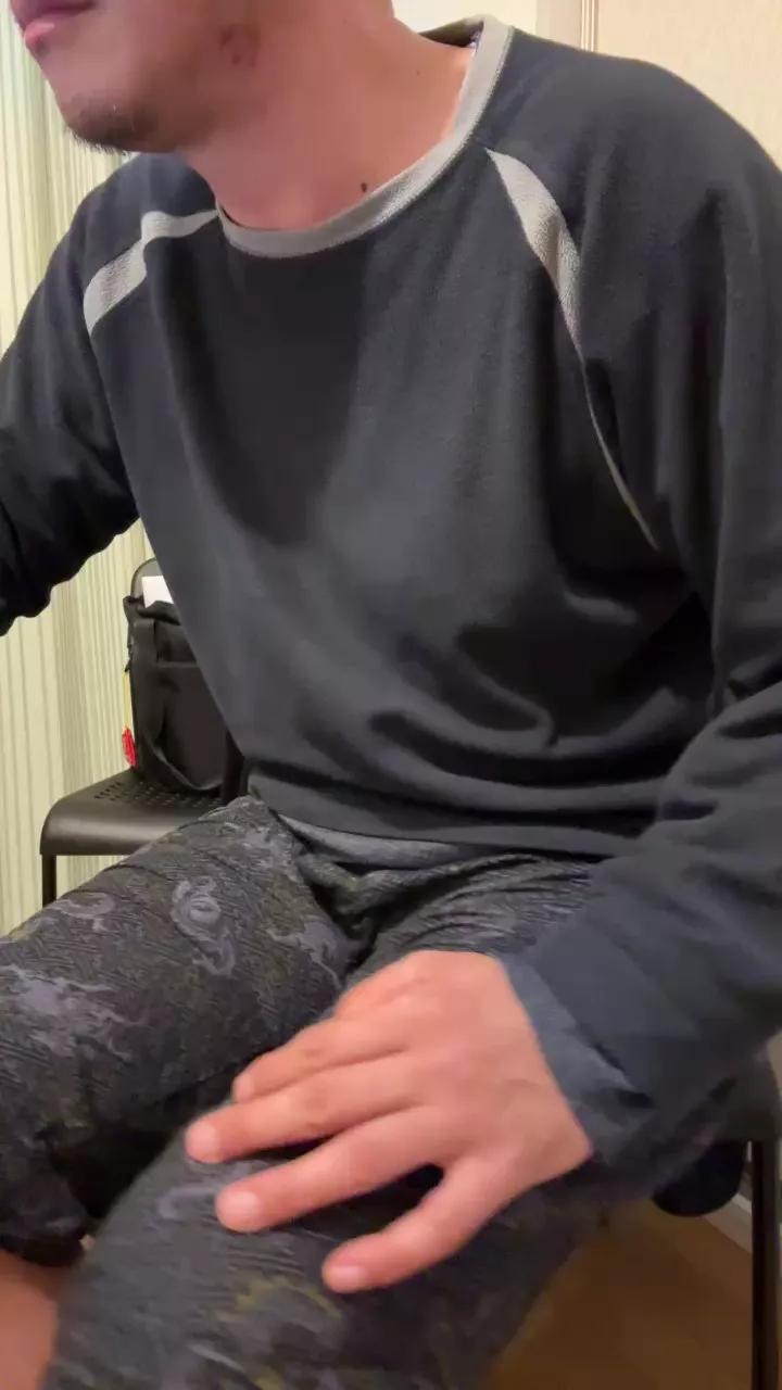 hachitaro on Cam4 
