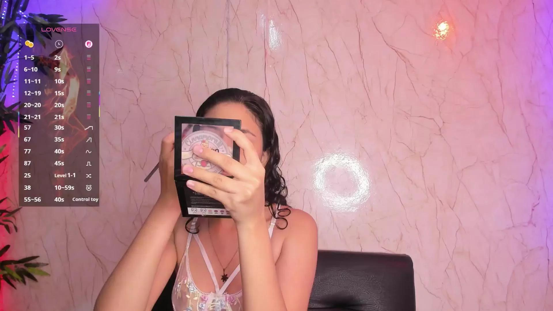 Freechat HadaKiss on Cam4