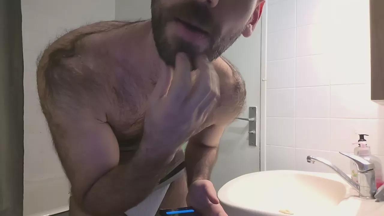 Offline Hairy_sexy_man on Cam4