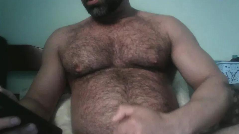 hairynhotguy on Cam4 