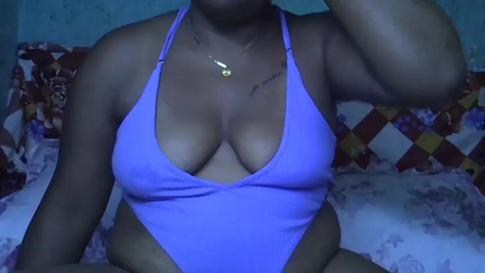 Hanipleasure001 — Freechat on Cam4