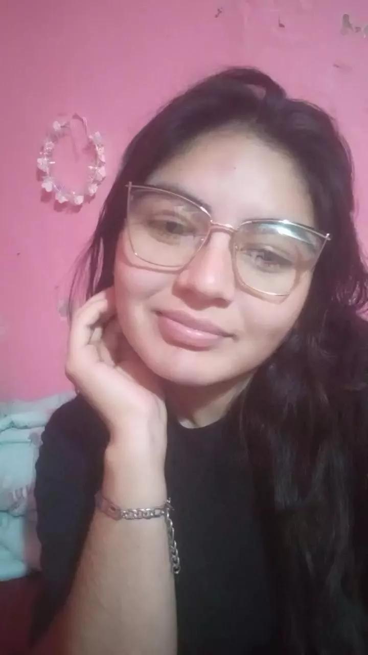 Hanna277 on Cam4 