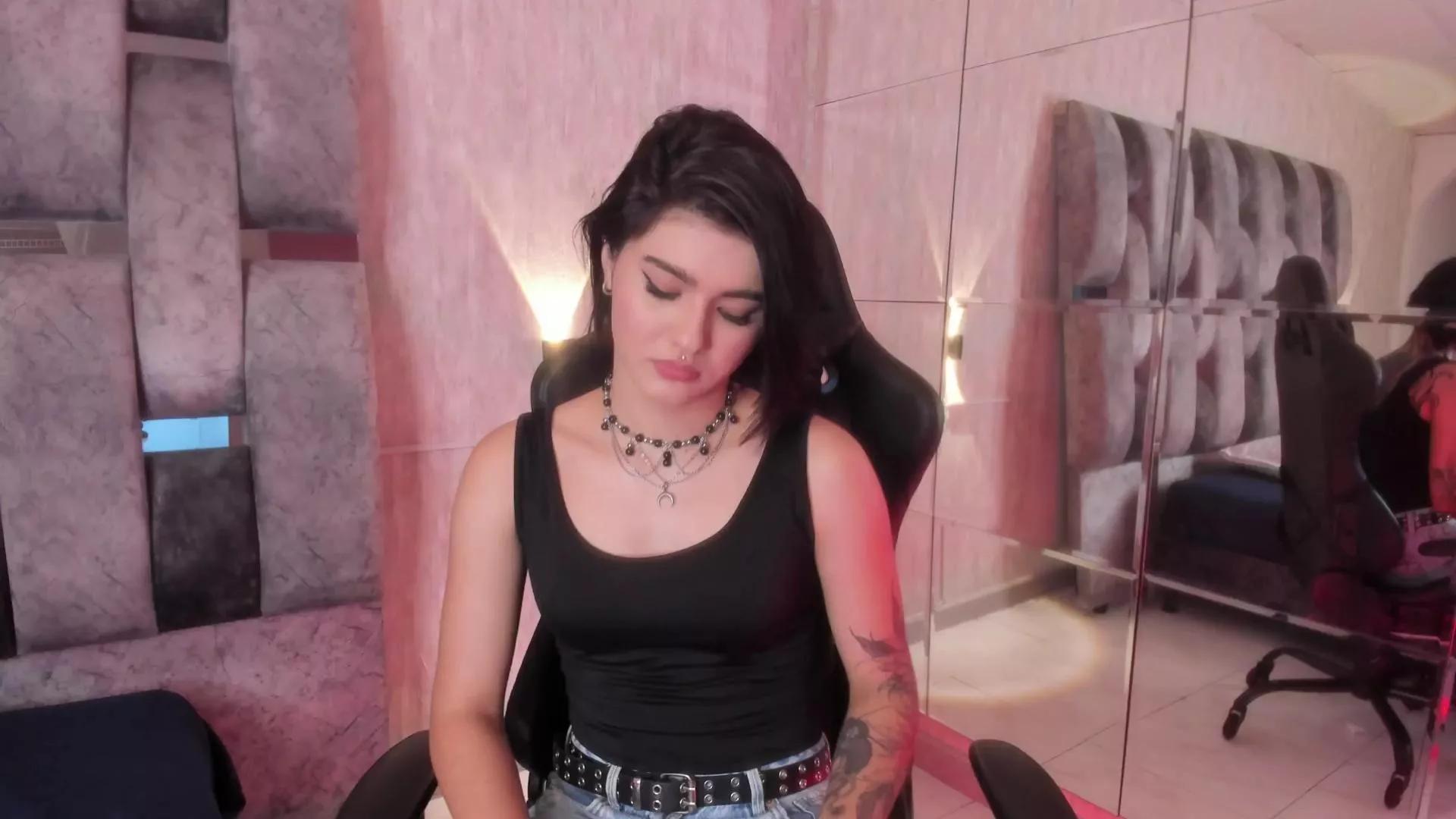 Hannah_Lara on Cam4 