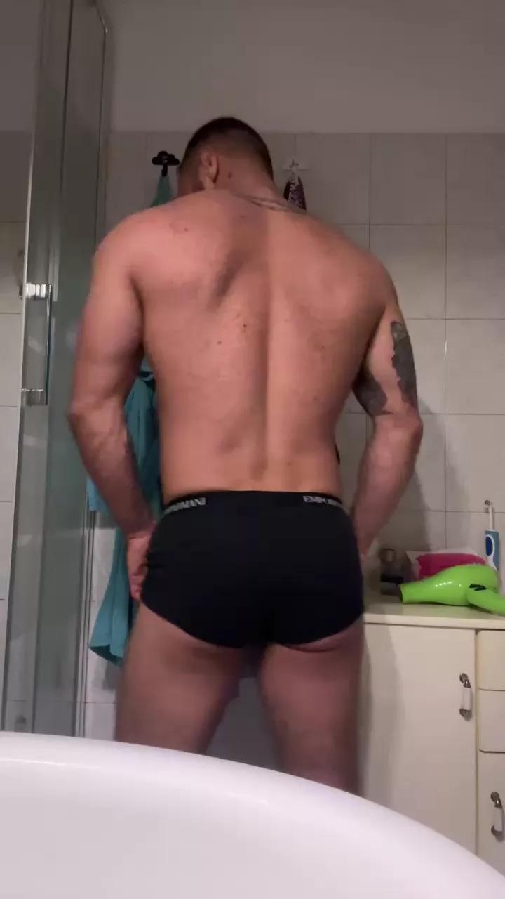 Hardmuscle_ on Cam4 