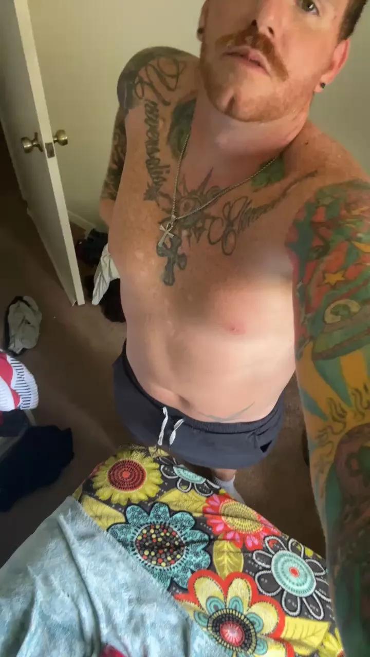 Offline HardwrkingK0 on Cam4