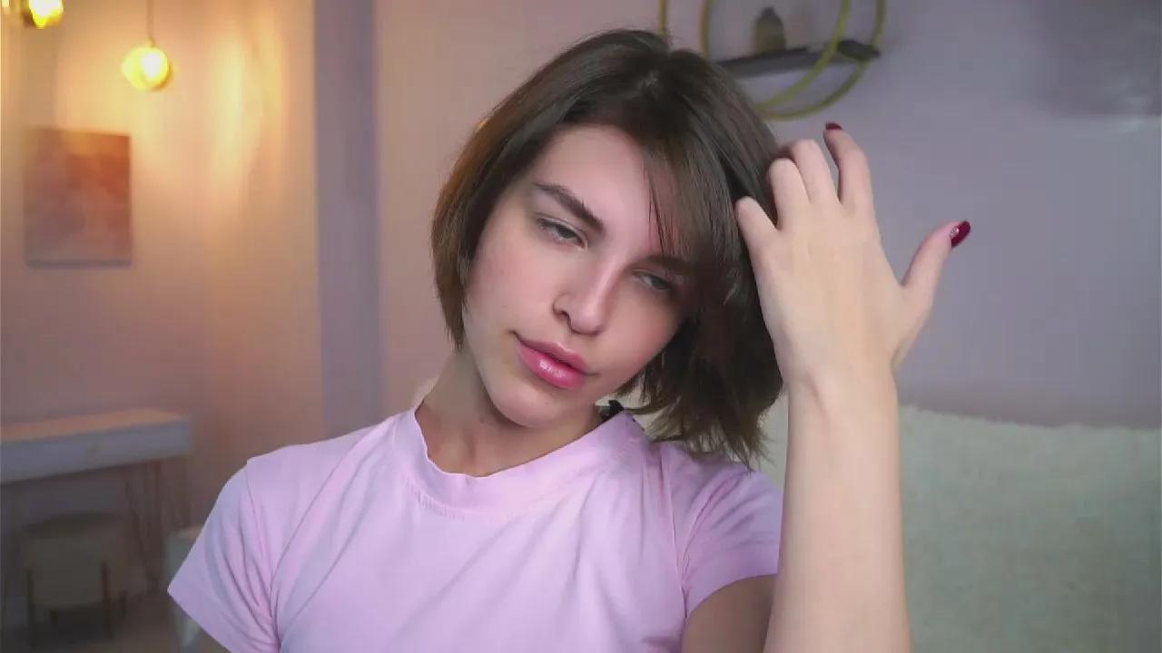 HarrietDeeks on Cam4 