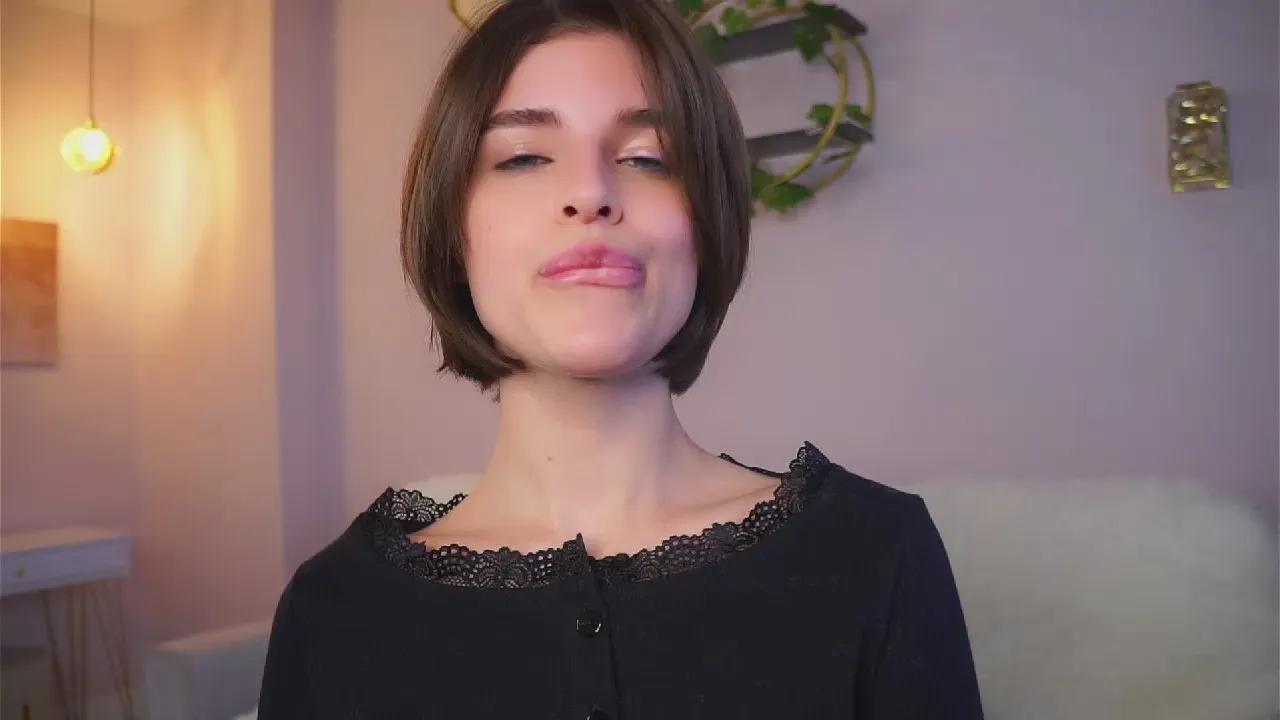 HarrietDeeks on Cam4 