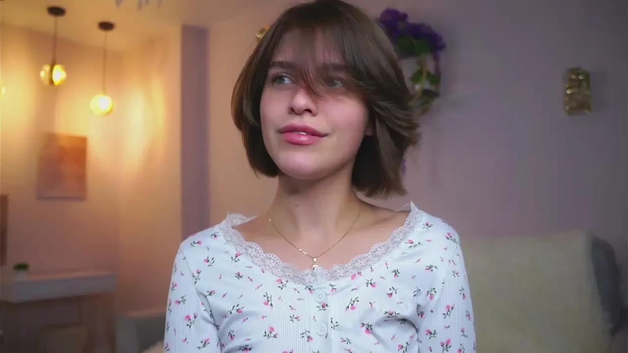 HarrietDeeks on Cam4 