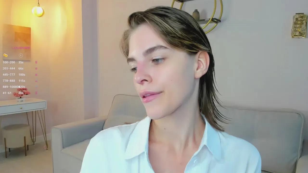 HarrietDeeks on Cam4 