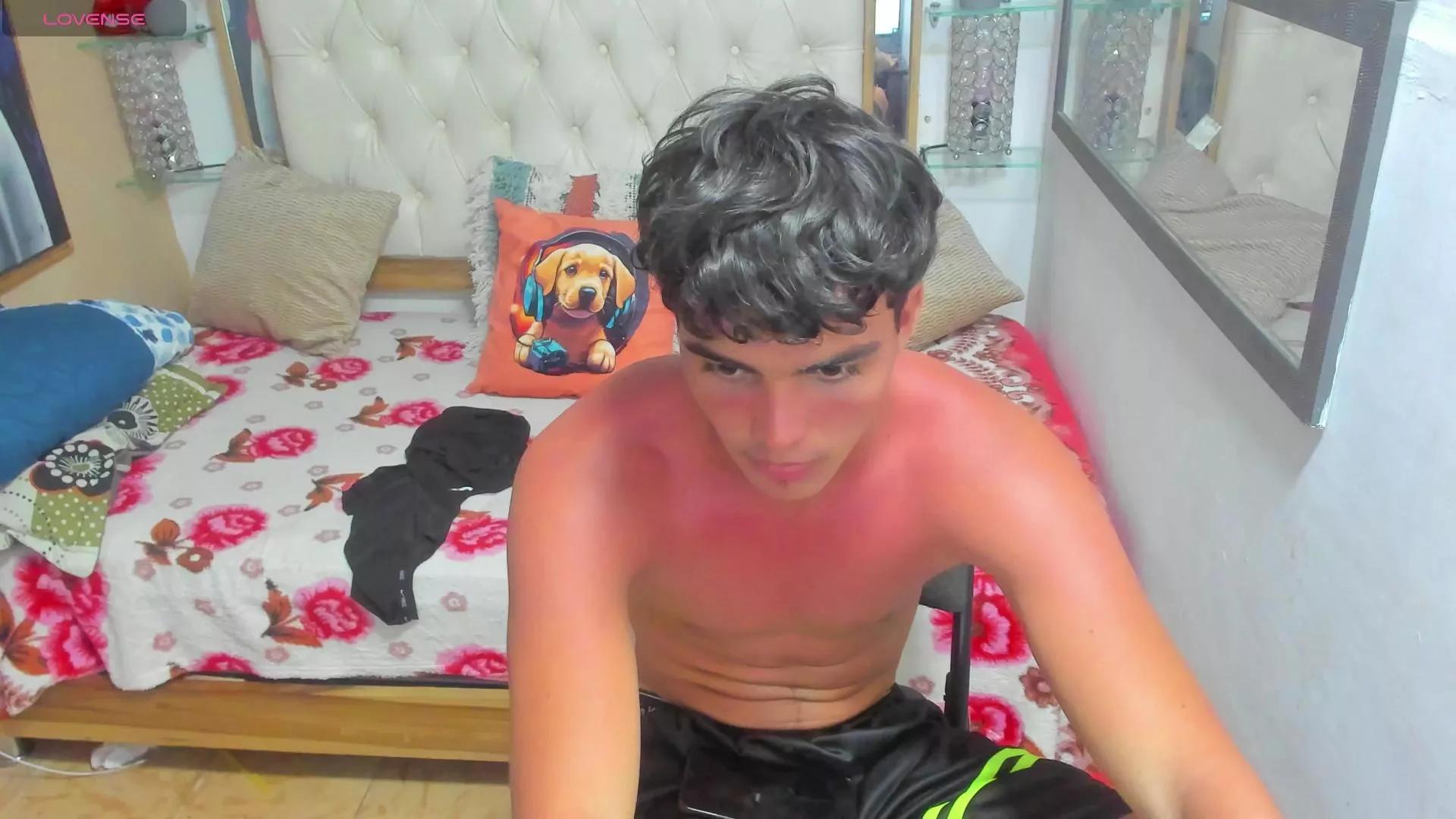 heiker_ on Cam4 