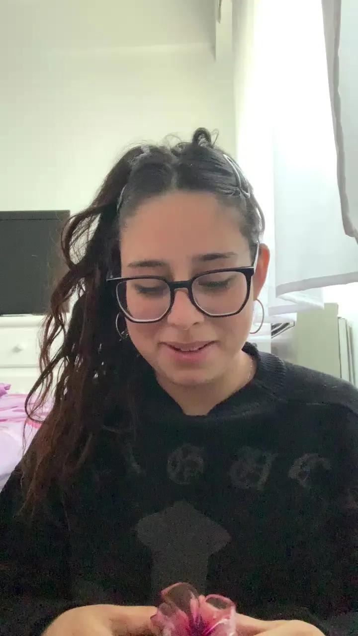 hikarirosita — Freechat on Cam4