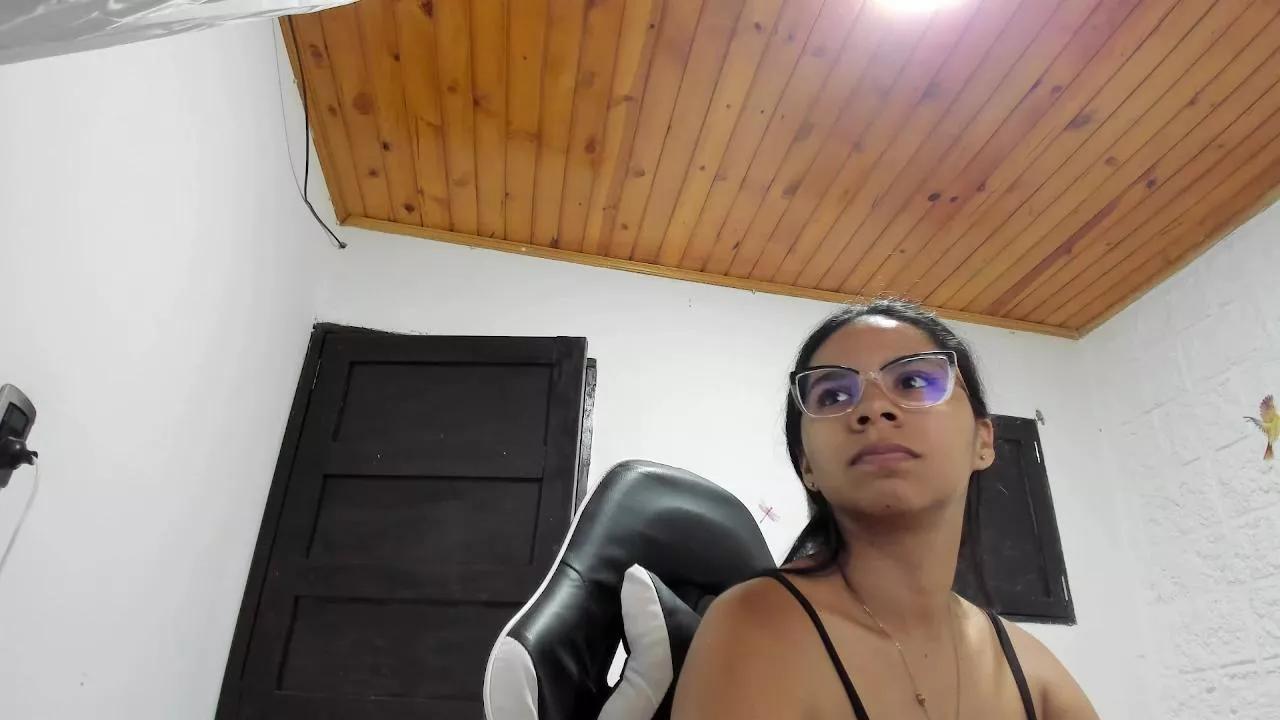 hoffman_alisson on Cam4 