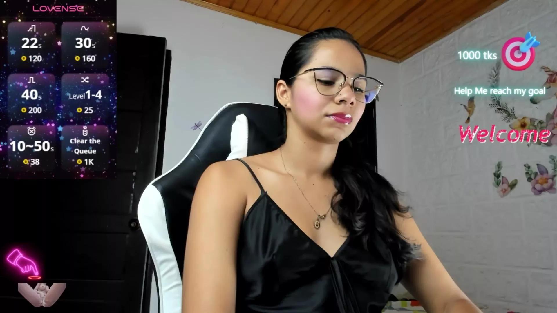 hoffman_alisson on Cam4 