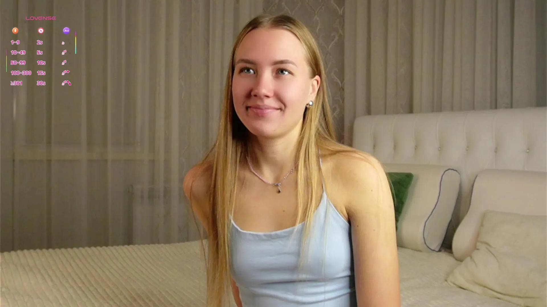 HolliTerre —  #armpits #masturbation #cute #spanking #feet