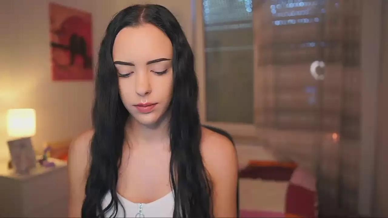 Offline honey__kate on Cam4