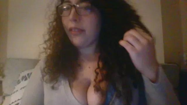 honeybee41 — Freechat on Cam4