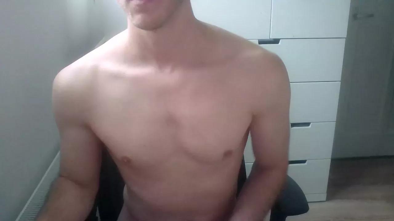 Offline hornydutchm1 on Cam4