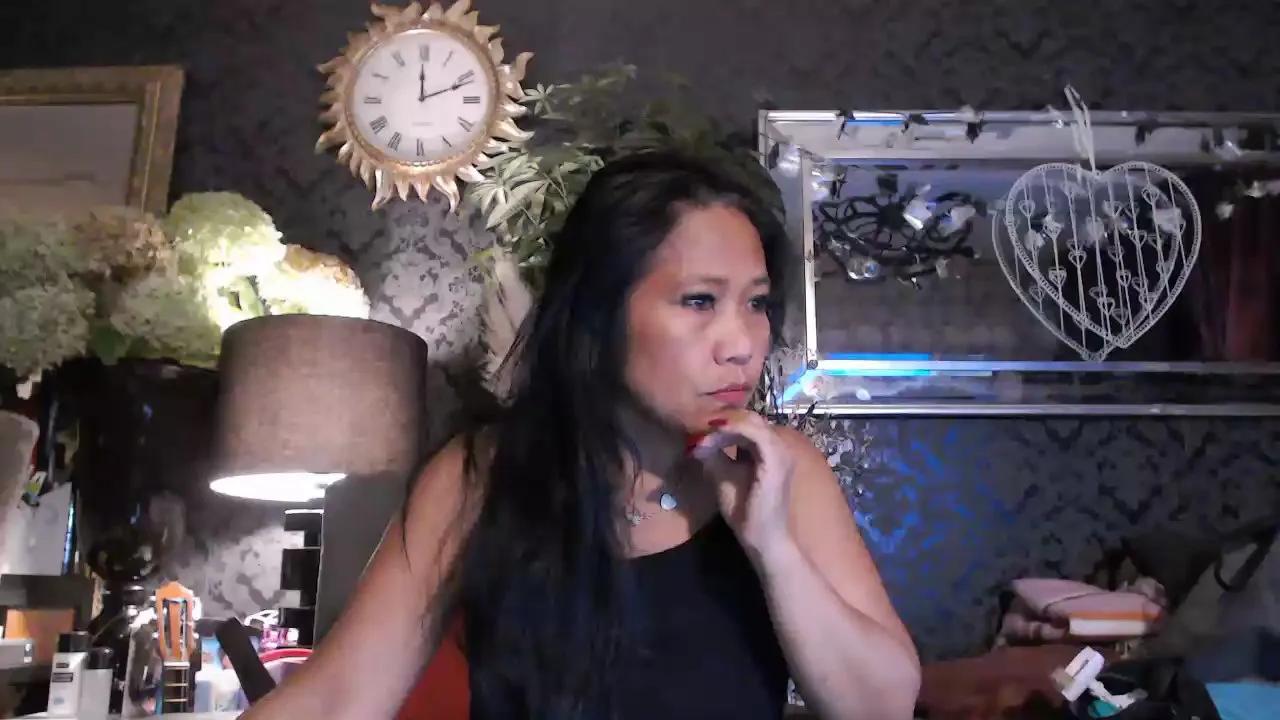 Offline Hornygirl161 on Cam4