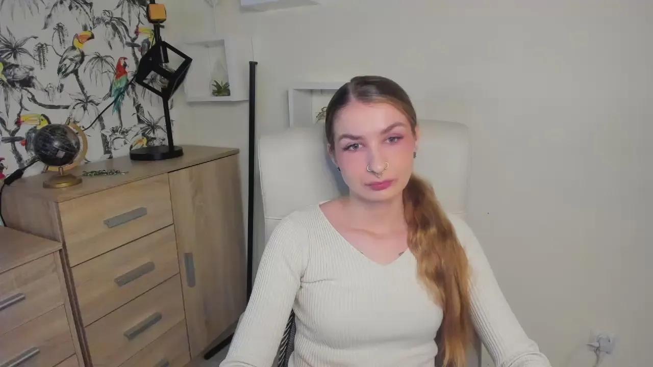 Avatar of Hot_Nina19