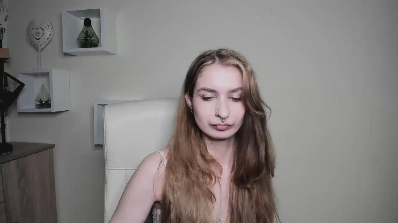 Avatar of Hot_Nina19