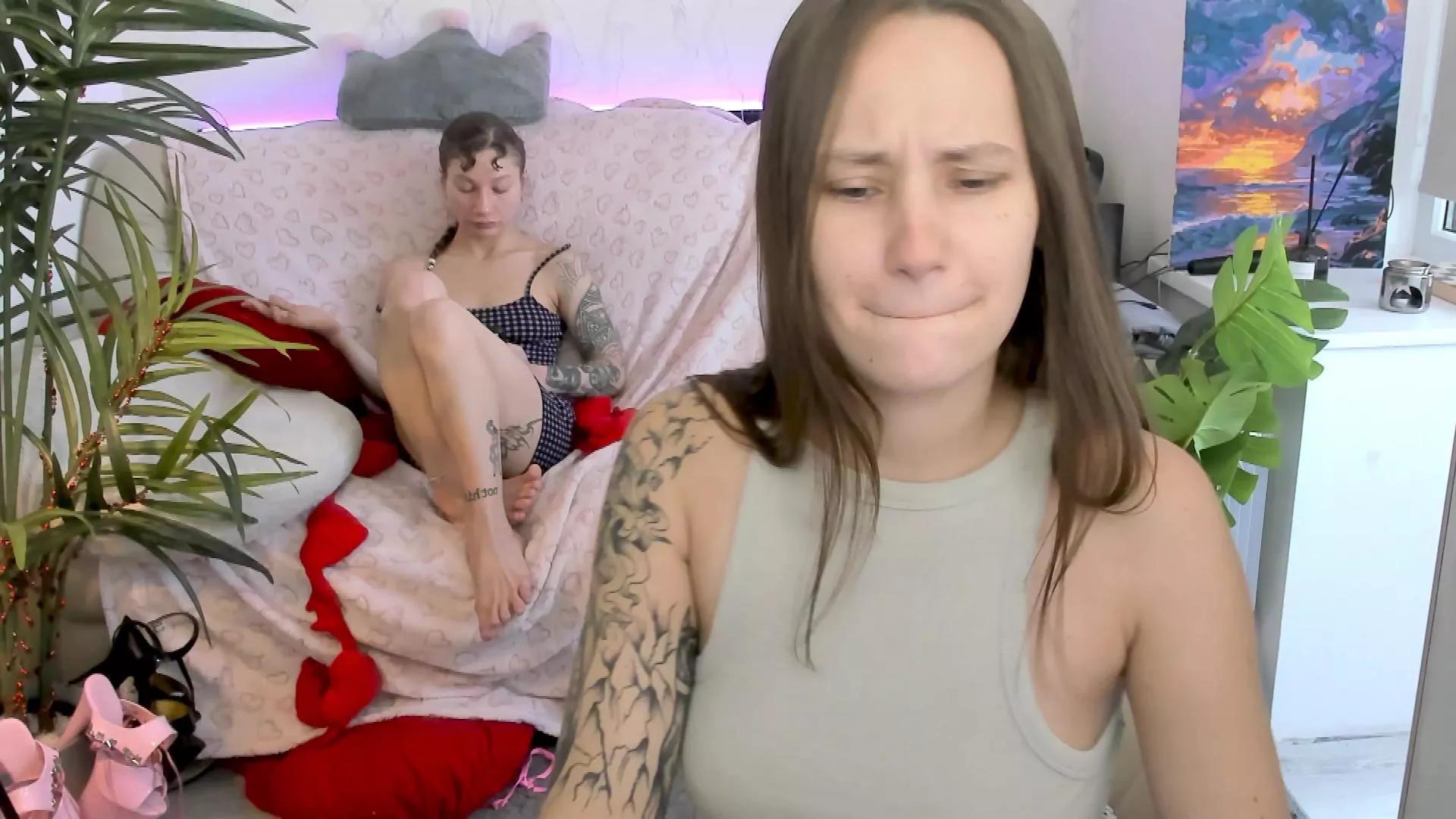 HotCaramelsTv on Cam4 