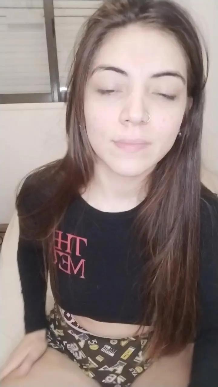 Hotcecii — Freechat on Cam4